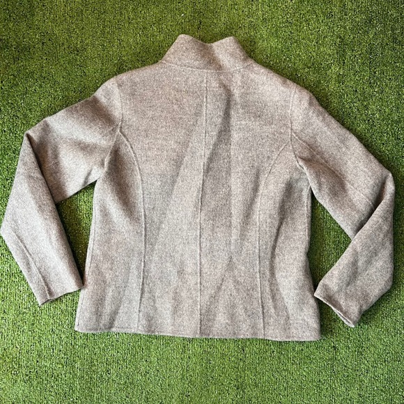 Talbots Womens Gray Wool Blend Blazer Jacket Sz 2 Mock Neck Button Front Pockets - Picture 6 of 7